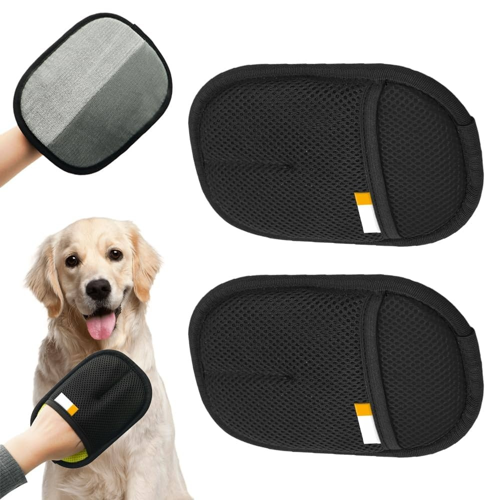 Dos guantes quitapelos negros, detalle de ambas caras y demostración junto a un perro.